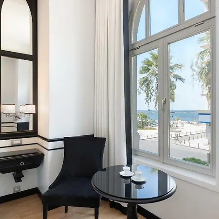 Hotel En Izmir
